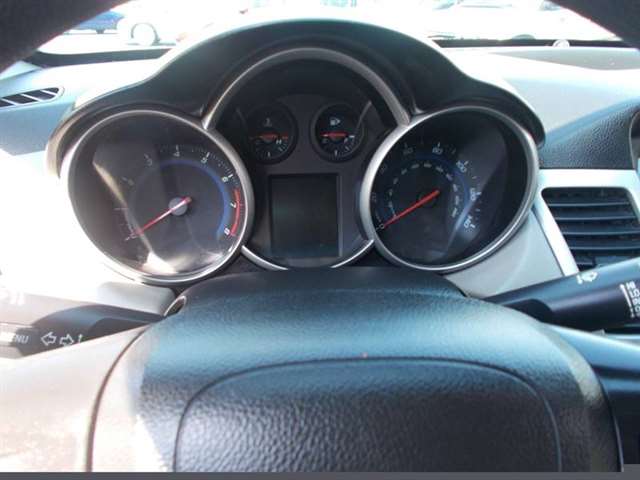 2013 Chevrolet Cruze LS Auto 4dr Sedan W/1sb